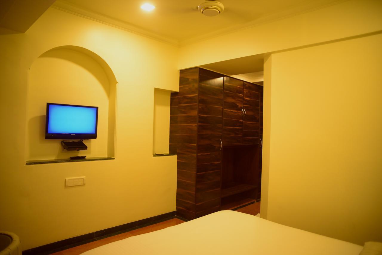 Hotel Heritage Dakshin Navi Mumbai Esterno foto