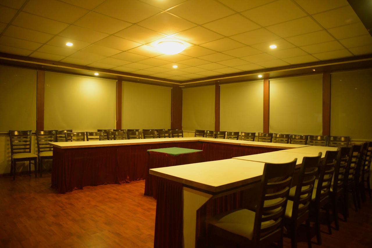 Hotel Heritage Dakshin Navi Mumbai Esterno foto
