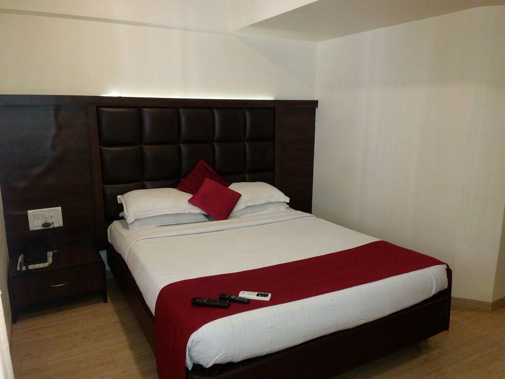 Hotel Heritage Dakshin Navi Mumbai Esterno foto