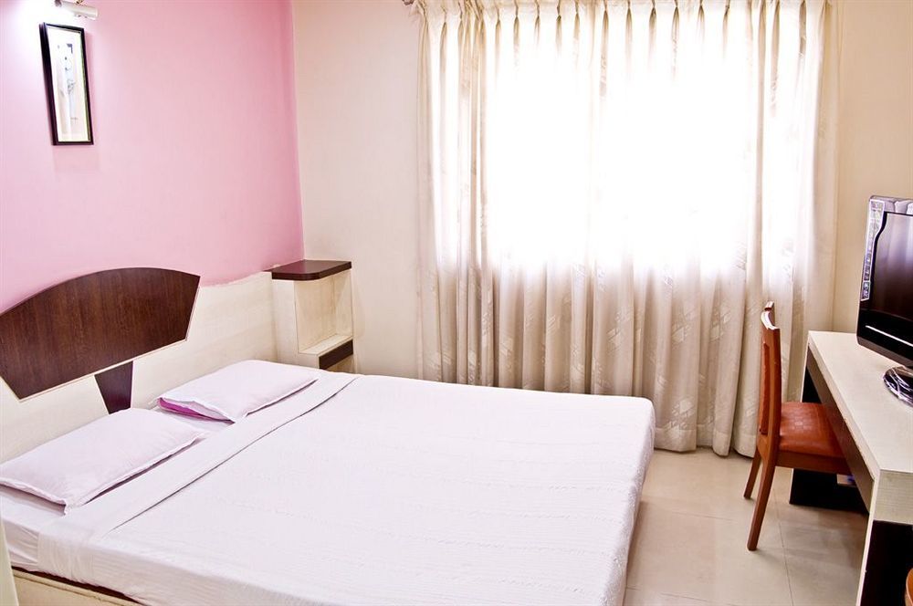 Hotel Heritage Dakshin Navi Mumbai Esterno foto