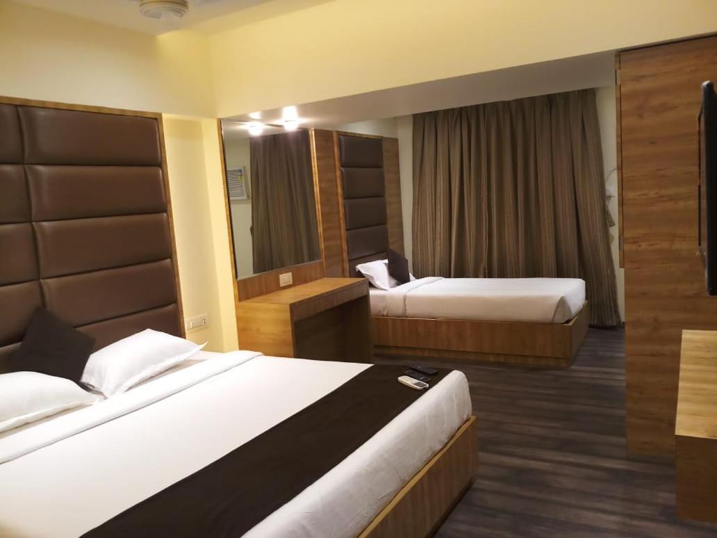 Hotel Heritage Dakshin Navi Mumbai Esterno foto