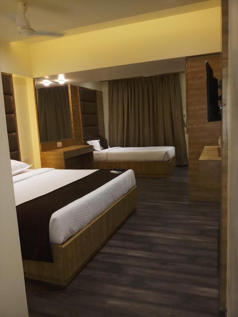 Hotel Heritage Dakshin Navi Mumbai Esterno foto